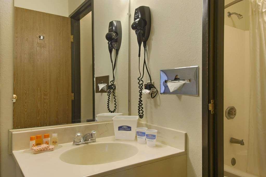 Howard Johnson By Wyndham Near Schlitterbahn New Braunfels Εξωτερικό φωτογραφία