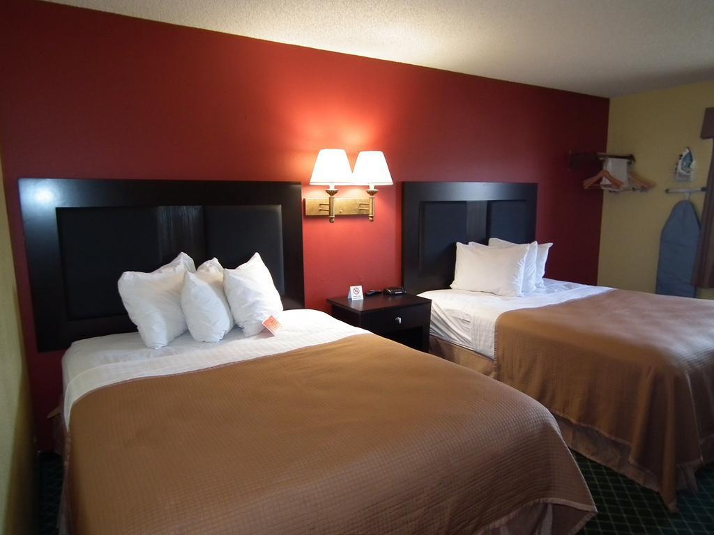 Howard Johnson By Wyndham Near Schlitterbahn New Braunfels Εξωτερικό φωτογραφία