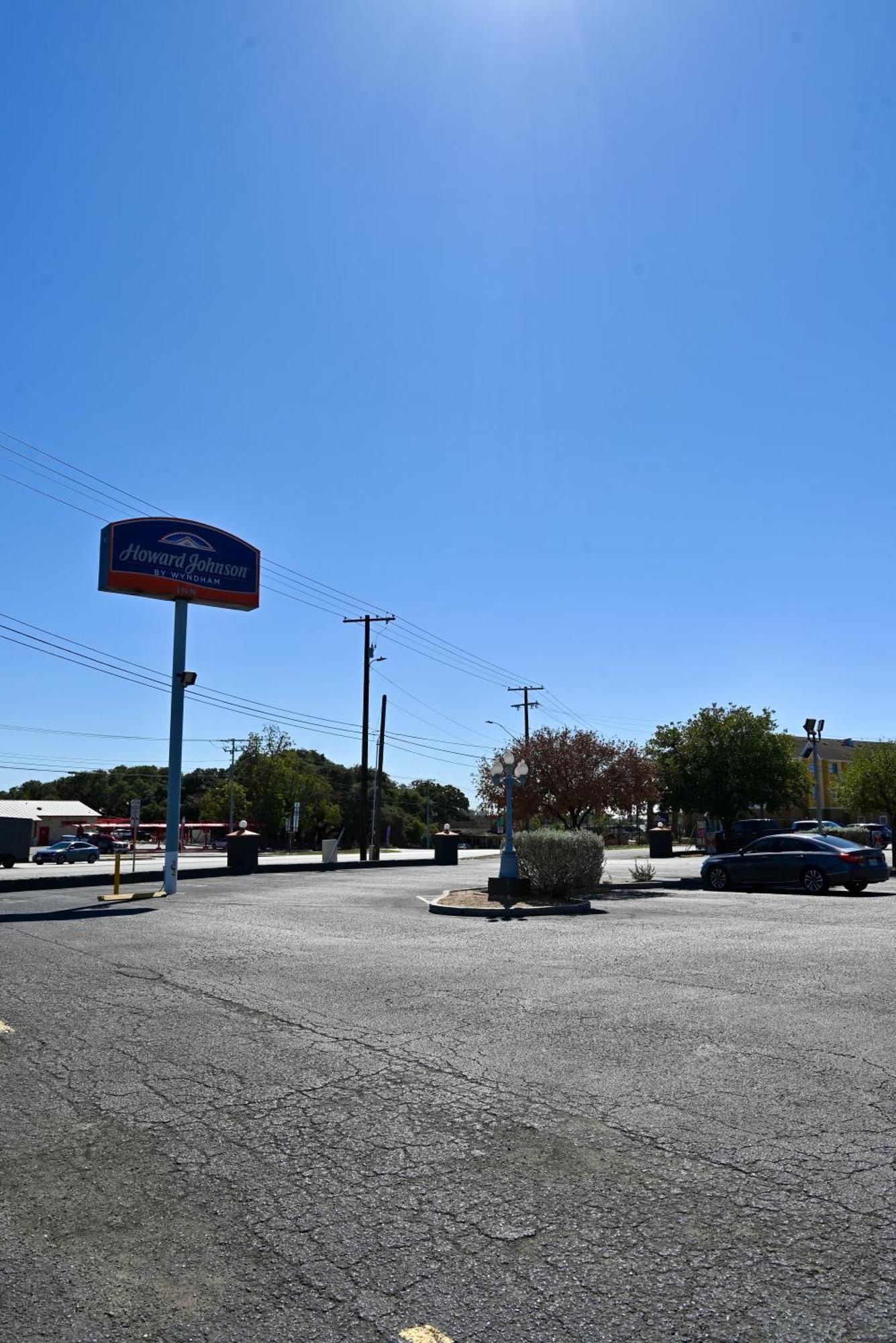 Howard Johnson By Wyndham Near Schlitterbahn New Braunfels Εξωτερικό φωτογραφία