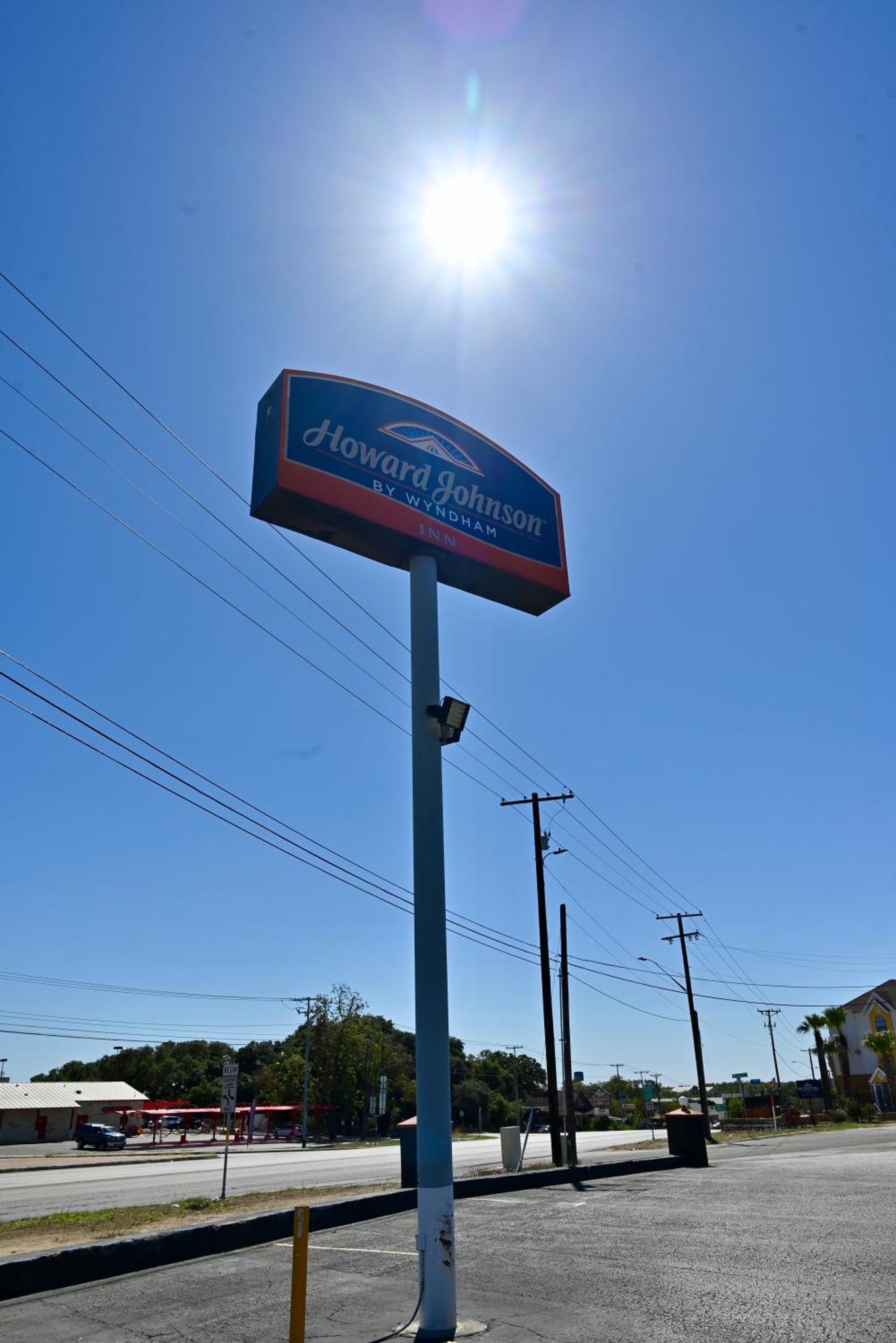 Howard Johnson By Wyndham Near Schlitterbahn New Braunfels Εξωτερικό φωτογραφία