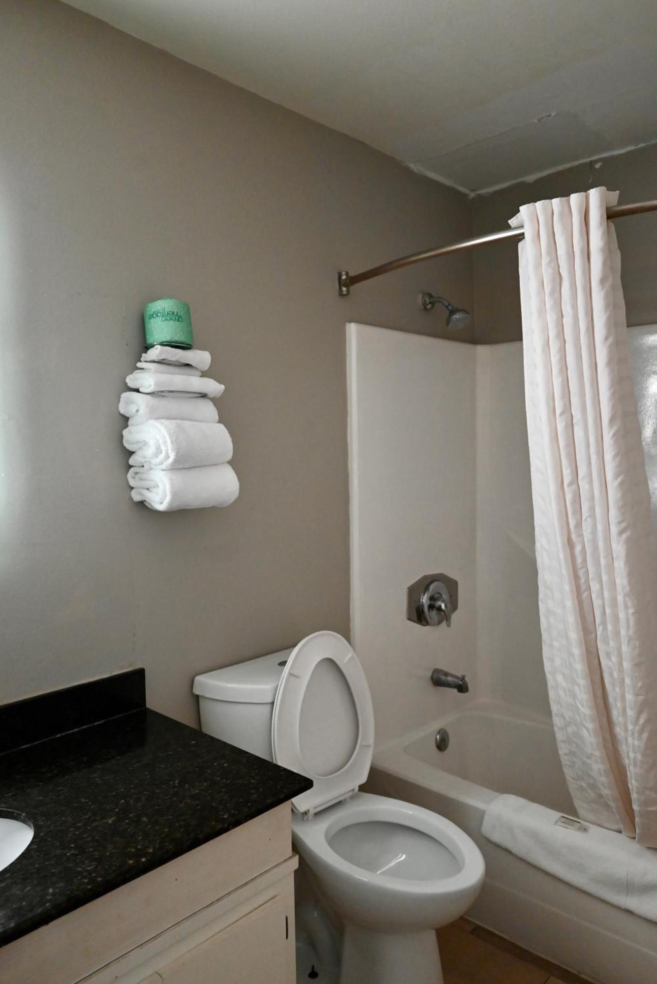 Howard Johnson By Wyndham Near Schlitterbahn New Braunfels Εξωτερικό φωτογραφία